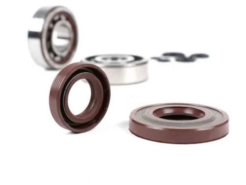 lager  en keerringset voor krukas  BGM original  vespa v50, pv125, et3, pk50, pk80, pk125   1x 6303 + 1x nu204