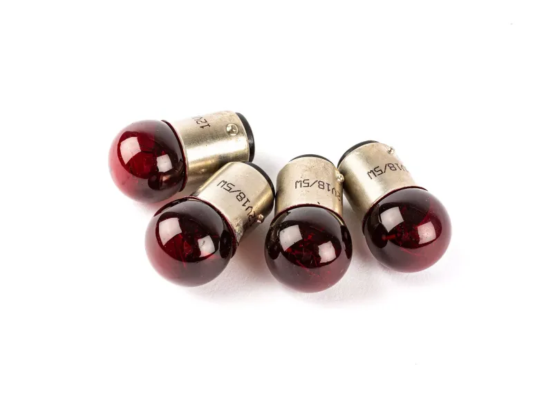 Lampen Aachter- / Remlicht (X4) FEU + Stop 12V - 18/5W Bay15D Rood