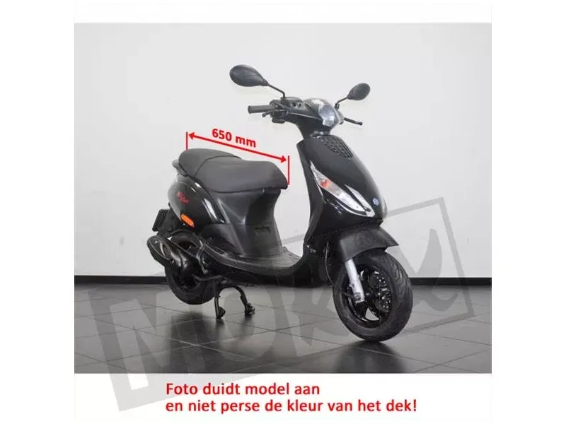 Buddyhoes / zadelhoes Piaggio Zip 2000 (2t+4t) Zwart