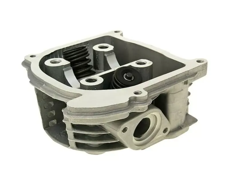 Cylinderkop Gy6 / China - lange kleppen (69,5 mm)