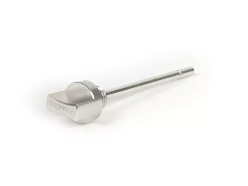 olievuldop met peilstok  BGM pro, versnellingsbakolie  piaggio leader/quasar/hpe   vespa et4, lx, lxv, s, gt, gts, gtv, gtl 125 300cc   geanodiseerd zilver