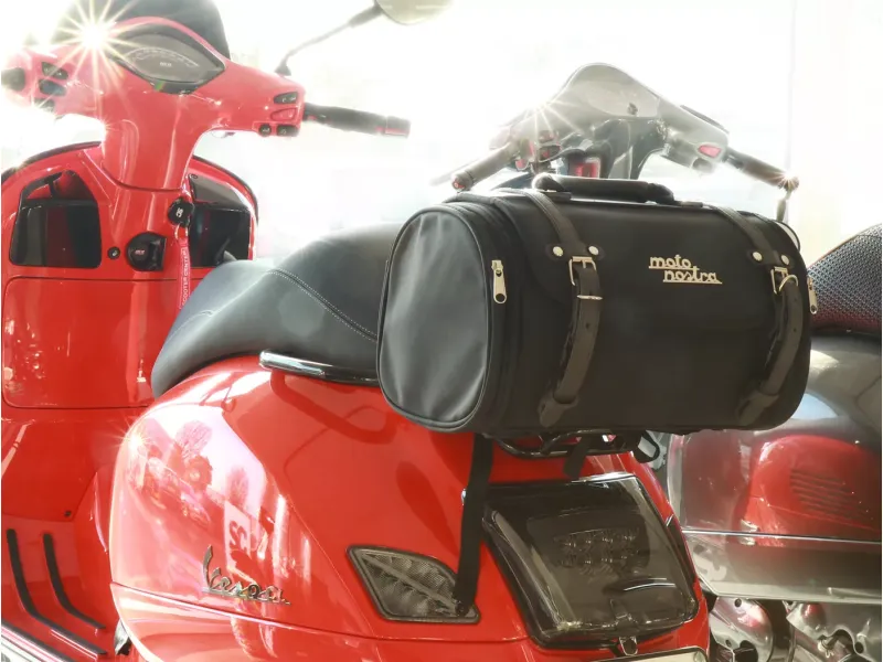 Roltas (Klein) Voor Bagagedrager (Alternatief Voor Topkoffer) Moto Nostra Classic 'PU' 330x190x180mm