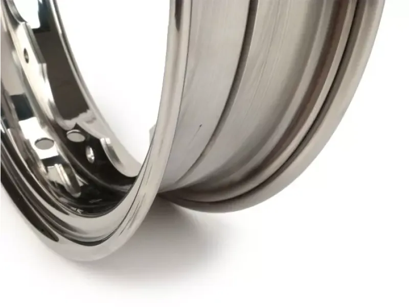 velg  BGM pro  lambretta li (serie 1 3), li s, sx, tv (serie 2 3)   roestvrij staal, gepolijst
