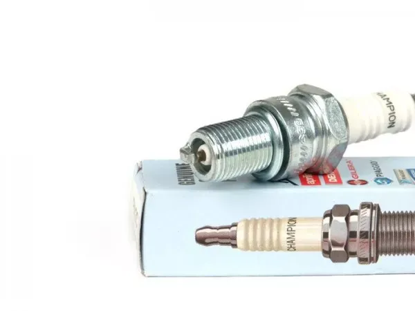 bougie piaggio 50cc 2t aprilia derbi gilera piaggio vespa