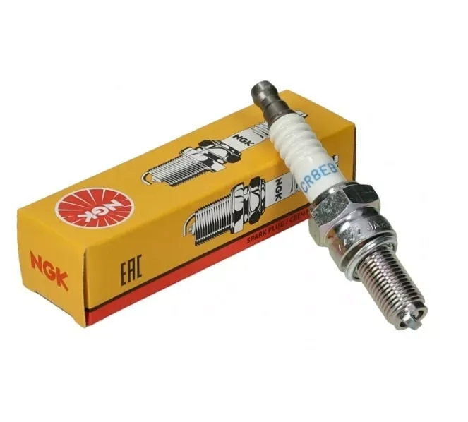 Bougie Piaggio Zip 4T / Vespa LX 4T 2v / Vespa Sprint 4T 2v / Primavera 4T 2v - NGK CR8EB 