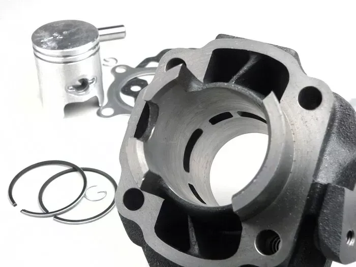 cilinderkit  BGM origineel 50 cc  minarelli ac (horizontaal)