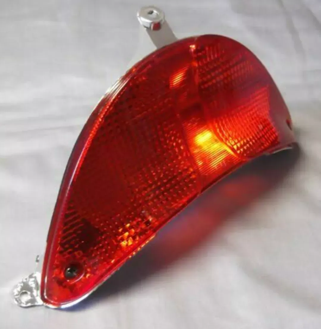 Achterlicht Aprilia RS oud type Compleet Bay15D 12V 21/5W