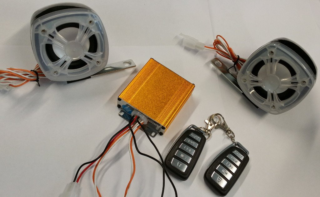 Scooter versterker met USB, speakers en afstandsbediening