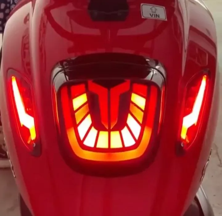 LED achterlicht Vespa Sprint - Matrix/bewegend - Smoke