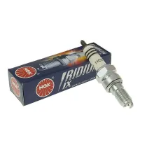 Bougie NGK CR8EIX (Irridium bougie voor Vespa / Piaggio 4t 2v)