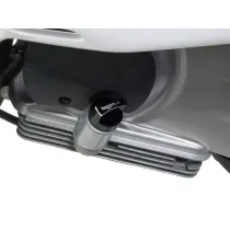 Olievuldop Met Peilstok  BGM Pro Motorolie  Piaggio Leader Quasar Vspa et4125 300cc Zwart Geanodiseerd