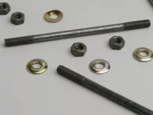 boutenset  m6 x 107mm  (gebruikt voor cilinder piaggio 50 cc 2 takt, minarelli 50 cc (verticaal), morini 50 cc (type ah))   booster, bump50, bws50, slider50, spy, sr50 ( 1994), stunt, zuma50, amico)