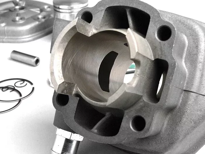 cilinderkit  BGM origineel 50 cc aluminium  minarelli lc