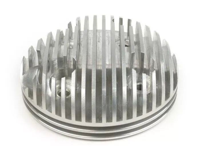 cilinderkop  BGM pro cnc (made in germany) ts1 225 cc  lambretta tv 200, sx 200, dl 200, gp 200