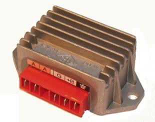Spanningsregelaar - Piaggio 12 V - Oude Type 50 cc / 125cc