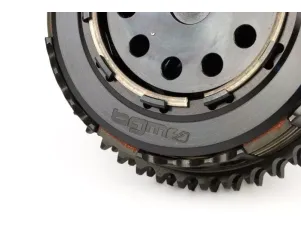koppeling  BGM pro superstrong 6 plaat, 10 lente  lambretta li, li s, sx. tv (serie 2 3), dl/gp   46 tanden