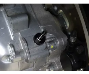 set olievuldoppen met peilstok  BGM pro, motorolie + versnellingsbakolie  piaggio leader/quasar   vespa et4, lx, lxv, s, gt, gts, gtv, gtl 125 300cc   zwart geanodiseerd