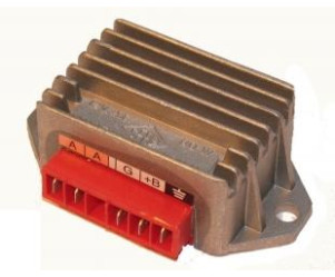 Spanningsregelaar - Piaggio 12 V - Oude Type 50 cc / 125cc