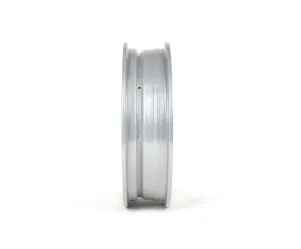 velg  BGM pro tubeless 2.10 10 inch, aluminium  vespa (type px)   vespa smallframe v50, 50n, special, pv, et3, pk50 125 (s/xl/xl2), largeframe px, t5, sprint, rally , gt/gtr, lml star, deluxe   zilver